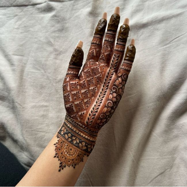 karwa chauth mehndi design